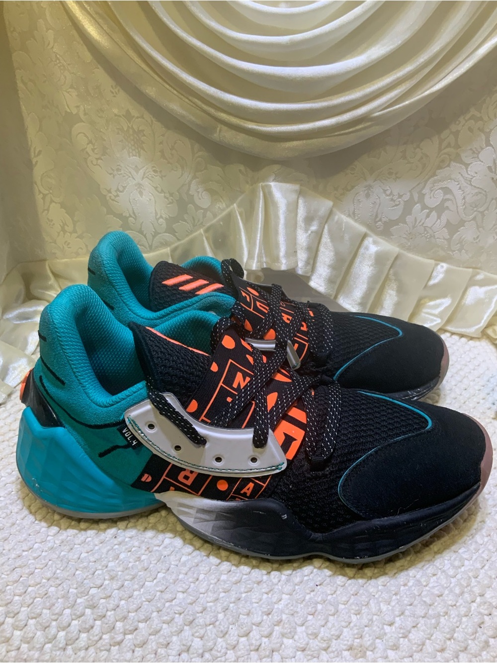 ADIDAS - Picture 6 of 10